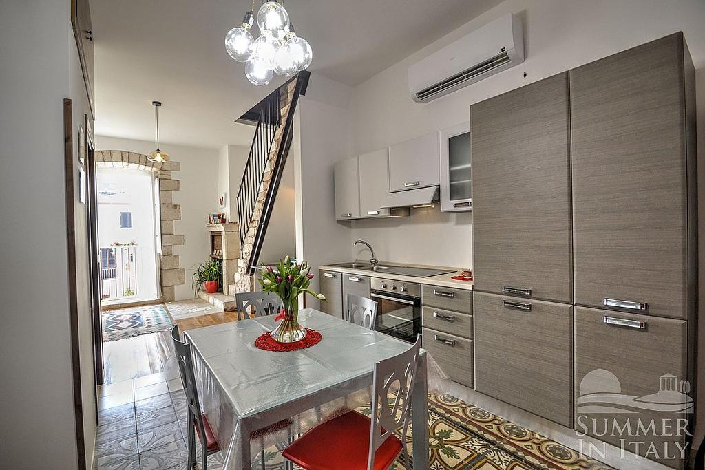 Antiche Mura Apartments "Nel Cuore Della Puglia"Bivani, Cucina, Terrazzo Turi Buitenkant foto